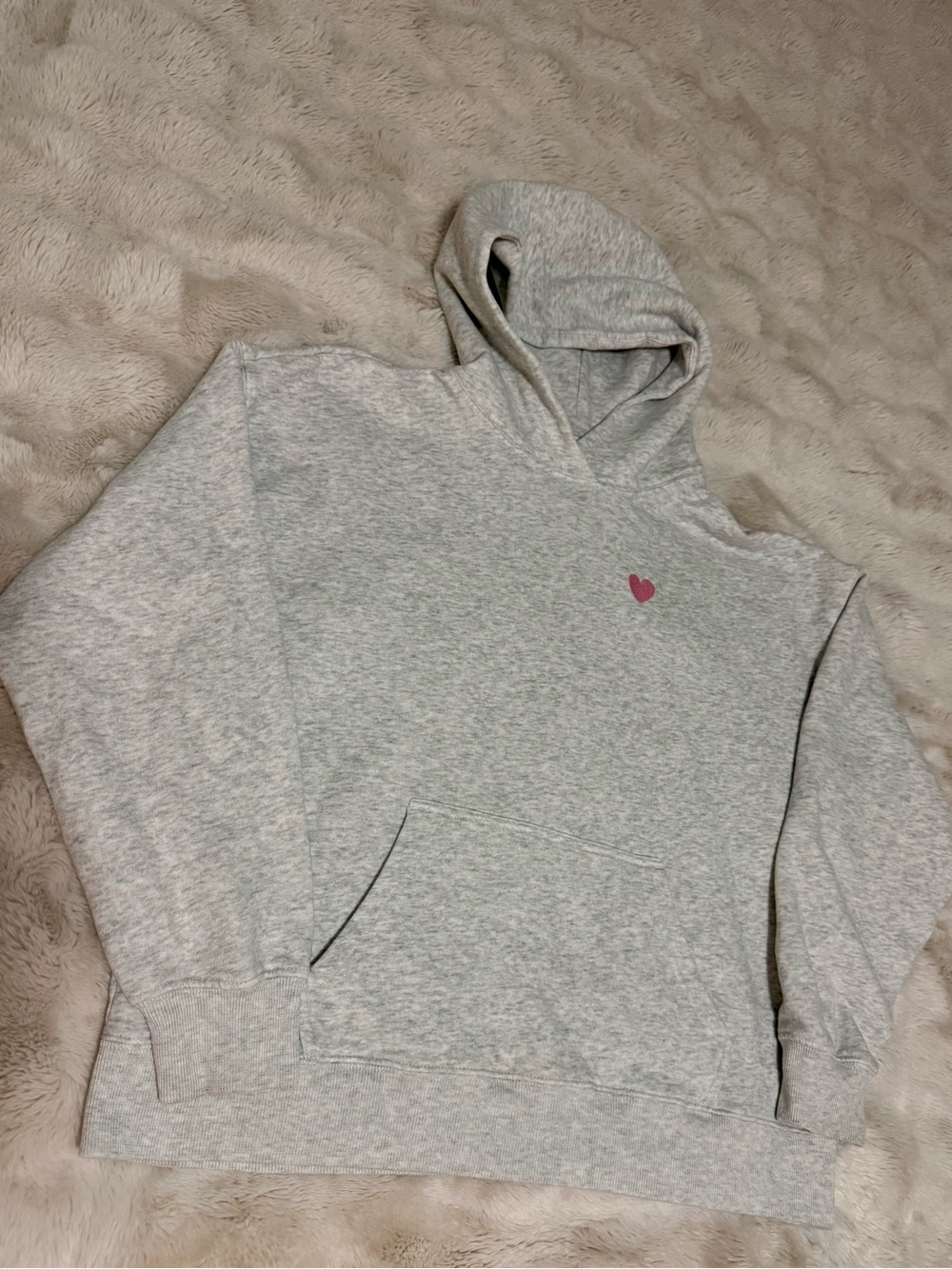 Hollister Women’s Graphic Heart LA Sweatshirt